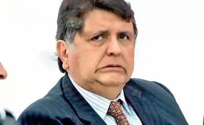 Alan García detrás del negociazo de leche que no es leche!