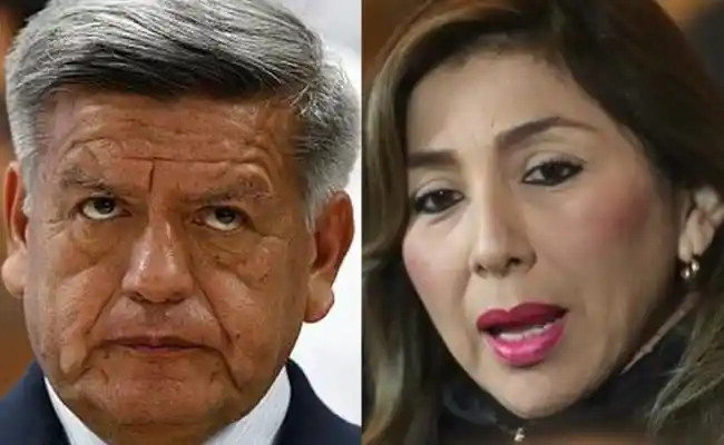 Degradación política que hiede